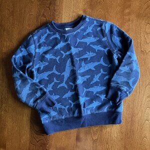 Amazon Essentials shark sweatshirt XS 5-6